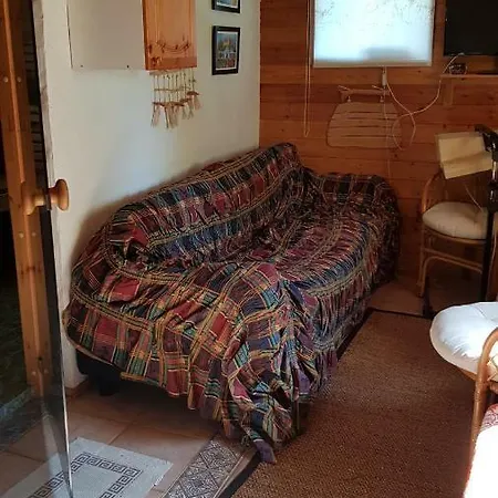Huoneisto Omakotitalo Pari Kilometria Jkln Keskustasta *